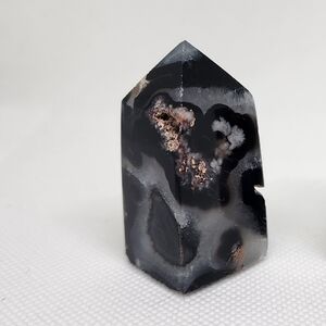 Black Flower Agate Tower